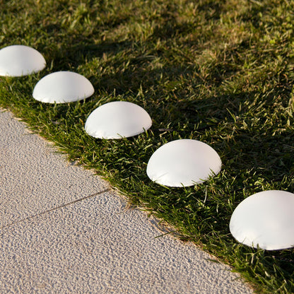 5 demi boules solaires lumineuses à piquer balisage allée LED blanc HALF MOON ∅15 cm - REDDECO.com