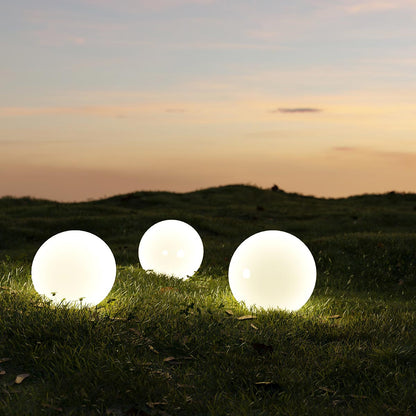 Set mit 2 leuchtenden Solarkugeln zum Stechen von weißen LED-Einfahrtsmarkierungen MOONY ∅30 cm