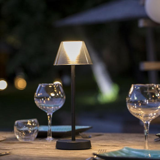Lampe de table touch sans fil en aluminium noir Kelly Black - Ø 10 x H 38  cm : Décorations lumineuses et guirlandes d'extérieur LUMISKY mobilier -  botanic®