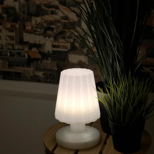 Lampe de table touch sans fil en aluminium blanc Kelly White - Ø 10 x H 38  cm : Décorations lumineuses et guirlandes d'extérieur LUMISKY mobilier -  botanic®